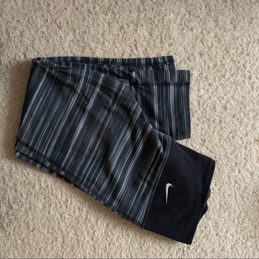 Nike leggings